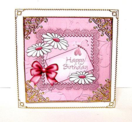 Daisies on Metallic Lace Shell Edged Corner Side Stacker by Maxine Jones