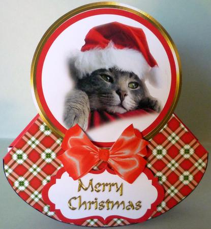 Christmas Kitten Wobble Card by Michelle Chivers