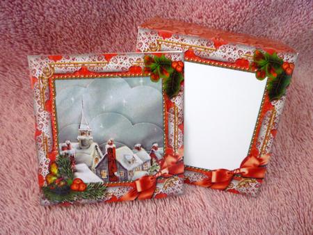 Rooftops Holly Card Envelope Scallop Bottom Stacker Aio by Michelle Chivers