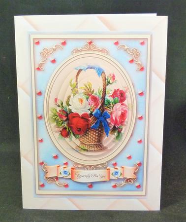 Pretty Bouquet of Roses Pyramids Card by Michelle Chivers