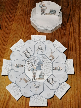 Snowy scene octagonal exploding box card by Misu Qantu