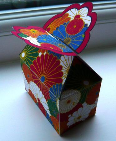 Bonbon Box -chinese Flowers by Norma Howgate