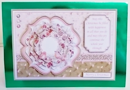 CHRISTMAS WREATH Muted Christmas A5 Pyramage & Insert Kit by Pam Stubley