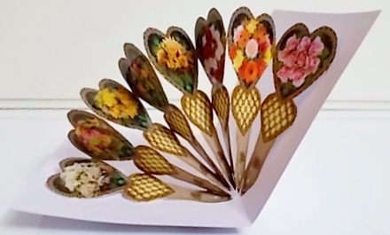 Bunches of Flowers Fan Insert by Pam Stubley
