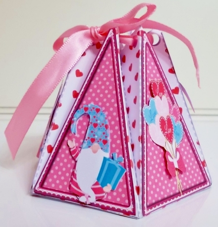 VALENTINES DAY GNOMES LOVE - HEXAGONAL GIFT BAG by Pam Stubley