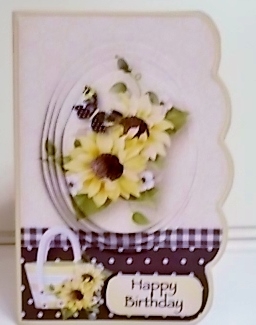 Sunny Sunflowers - Scallop Edged Card Mini Kit by Pam Stubley