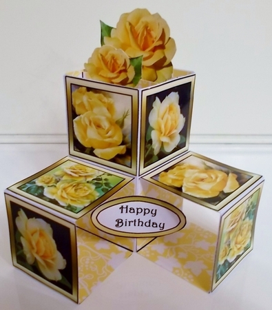 Pop-up cube Yellow Roses by Pam Stubley