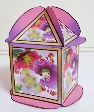 Christmas Roses square box by Pam Stubley