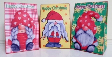 3 Gorgeous Gift Sacks for Xmas-no.3 by Pam Stubley