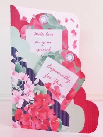 Geraniums Scalloped Edge Pocket Card with Envelope and 15 Tags by Pam Stubley