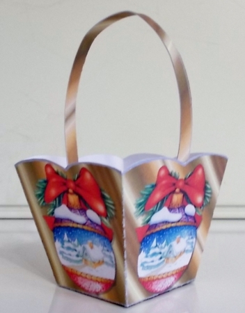 CHRISTMAS GIFT BASKET - TREE BAUBLE WITH COTTAGE by Pam Stubley