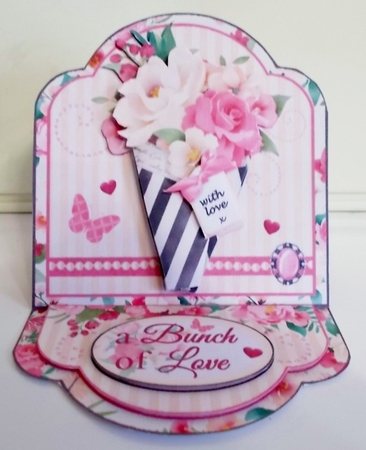 A Bunch Of Love Easel Card by Pam Stubley