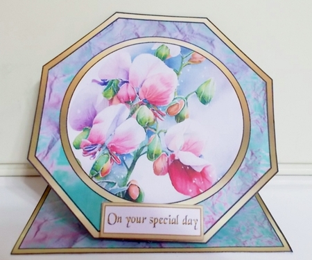 Octagon spring top Sweet peas by Pam Stubley