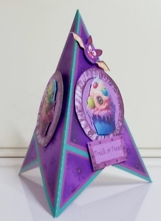 Halloween Cupcakes Teepee Card by Pam Stubley