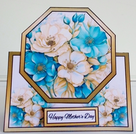 Octagon tent Turquoise & cream bouquet by Pam Stubley