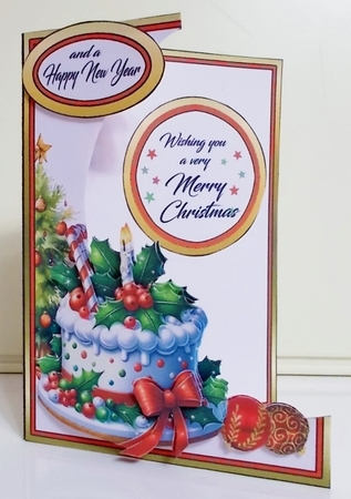Cutaway Christmas cake by Pam Stubley