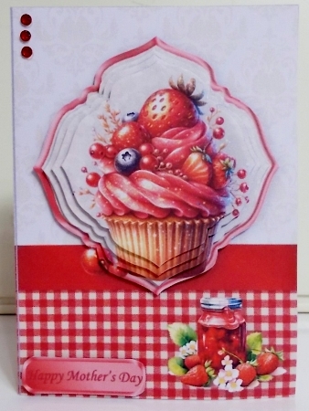Strawberry Cupcake - 5 x 7 Pyramid Card Mini Kit by Pam Stubley