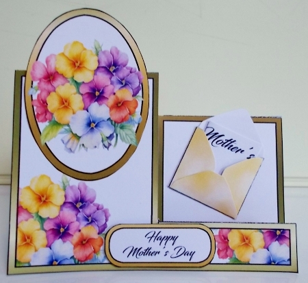Side stepper Pretty primroses by Pam Stubley
