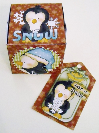 Christmas Penguins 3 inch Gift Box by Pam Stubley