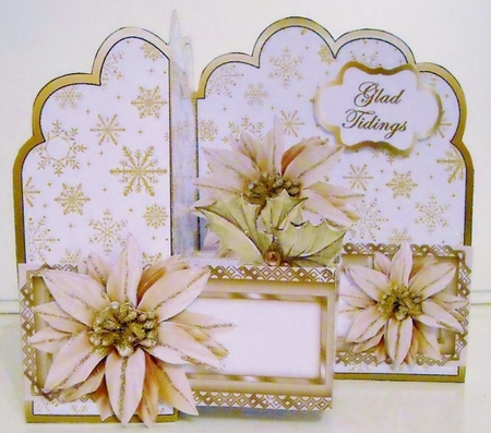 Z-Fold pop-up   Golden Poinsettia by Pam Stubley