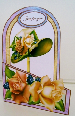 Cutaway card - Hat with roses by Pam Stubley