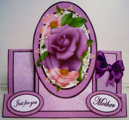 Centre stepper  Antoinette Roses by Pam Stubley