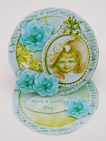 VINTAGE BEAUTY EASEL CARD by Pam Stubley