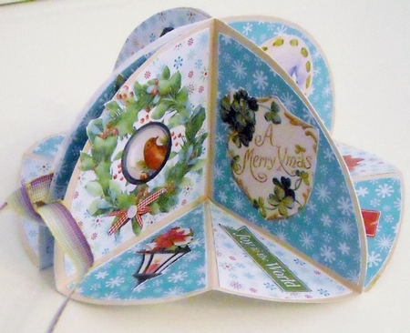 Circle Folding Christmas Card with Instructions by Pam Stubley