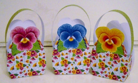 Pansy Favor Basket by Pam Stubley