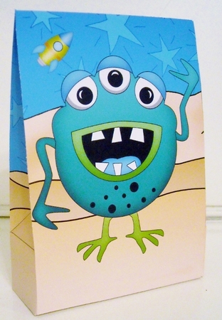 3D Gift Bag Mini Kit - Cute Alien Vesh by Pam Stubley