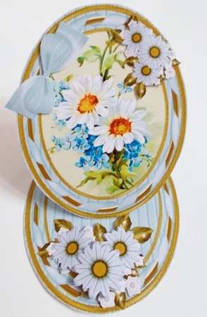 Blue Daisies Oval Easel Card Mini Kit by Pam Stubley