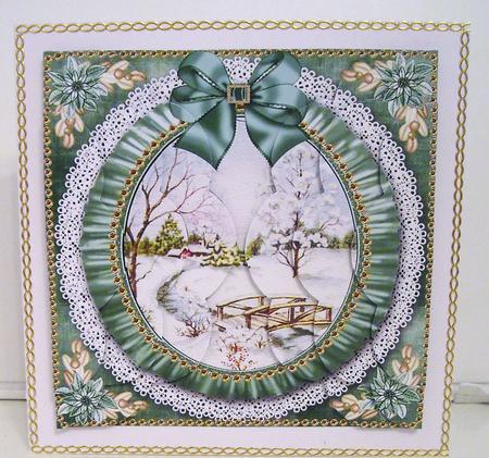 Pretty Snowscene Gr Ruffle 5in Side by Side Scallop Stacker by Pam Stubley