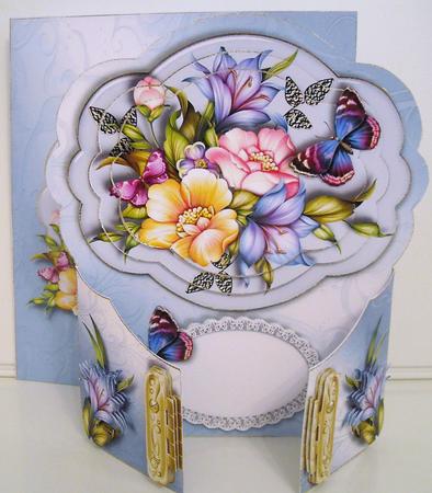 Mixed Bouquet Gatefold Pyramage 1 by Pam Stubley