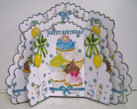 Triple Layer Gatefold - Cupcakes 1 by Pam Stubley