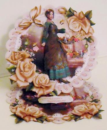 Medieval Rose Sophisticationscalloped Round Easel Card by Pam Stubley