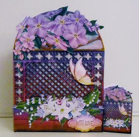 Espalier Flower Card Lillie 1 by Pam Stubley