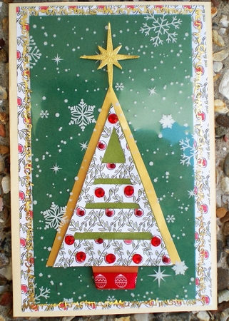 CHRISTMAS BERRIES BACKGROUND: A4 Christmas Background Paper, With Commercial Use by Pamela Horton