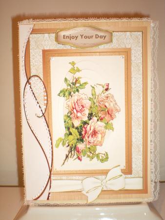Lovely Roses on Gold Lace ( Pyramarge ) by Pamela Horton
