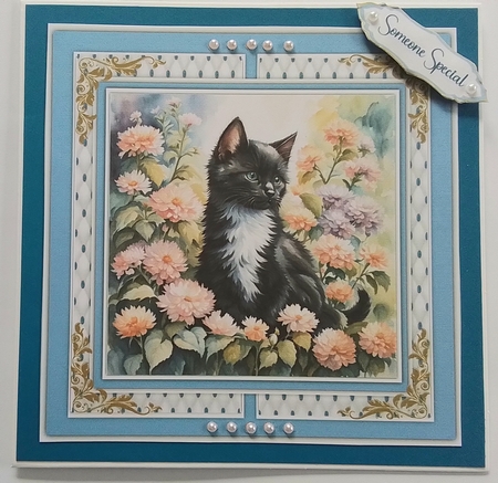 8x8 Mini Kit, Beautiful Kittens with Flowers by Pamela J