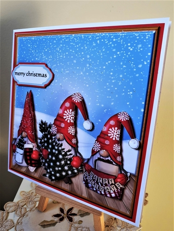 Christmas Gnomes Topper by Pat Mottram