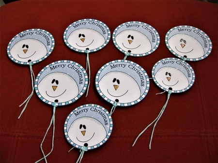 Xmas Snowman Round Christmas Gift Tags by Pat Mottram