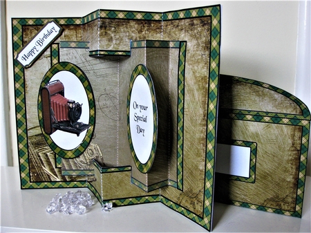 Concertina Vintage camera by Pat Mottram