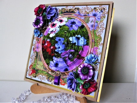 Secret Greeting - Anemonies by Pat Mottram