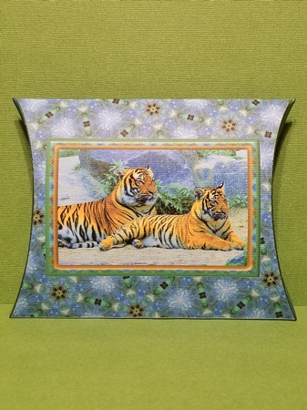JJ FRIENDS FOREVER TIGERS PILLOW BOX by Patty Stone