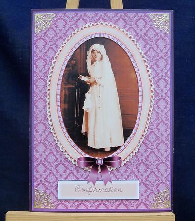 Holy Comm Card Front by Pauline Worthington
