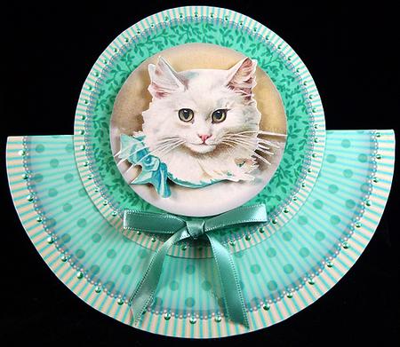Vintage Kitty, Wobble Card by Peggy Stogdill