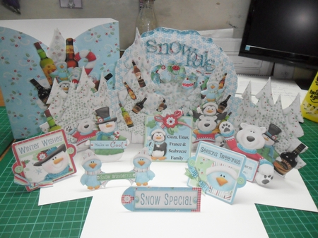 Snow Pals Grotto Card Kit by Nicola Busuttil