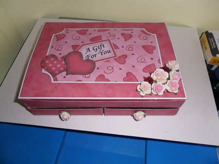 3D Pretty Romantic Hearts Top Drawer Gift Set Kit by Nicola Busuttil