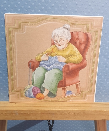 6 Knitting Granny toppers by rebecca  Weates