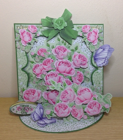GIANT EASEL TABLEAU - GARDEN BOUQUETS - Rose Garden by Roseanna Miles